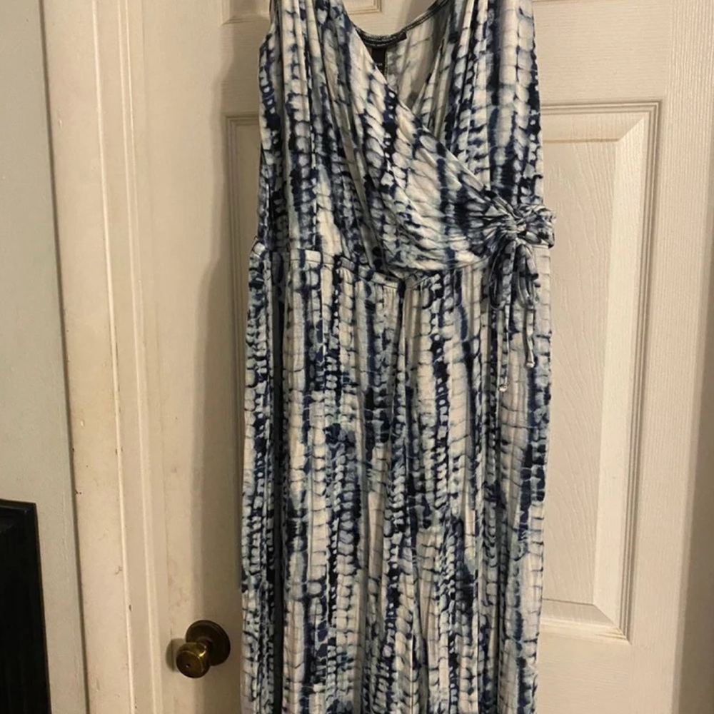 Elegant Blue and White Tie-Dye Jumpsuit.